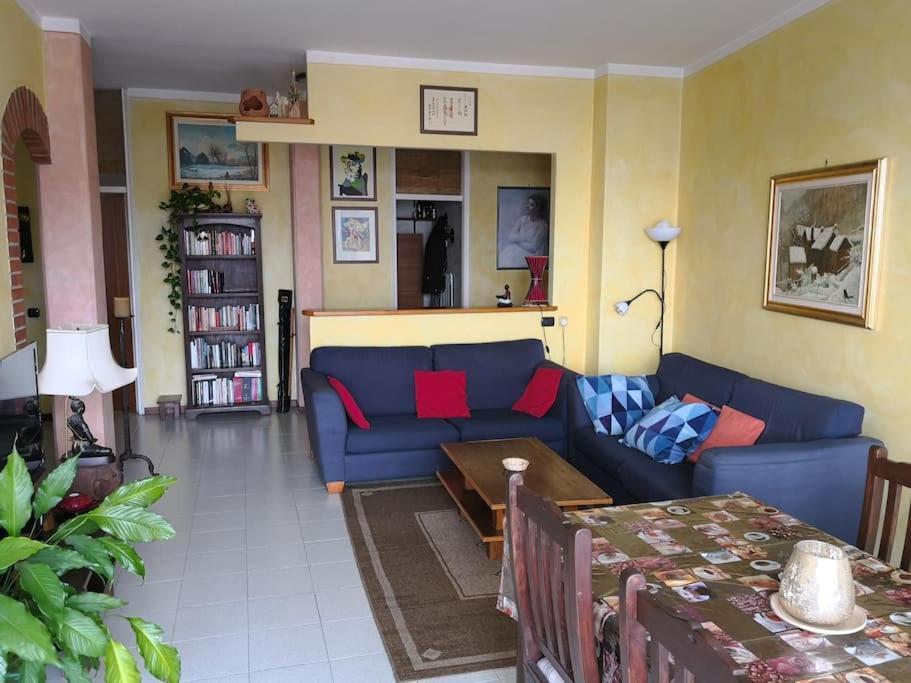 Appartamento Chic Vista Lago - Casa Janis Verbania Exterior foto